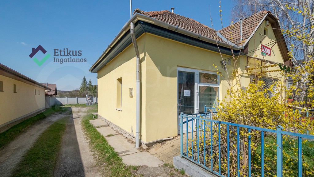 Eladó 26 m2 iroda
