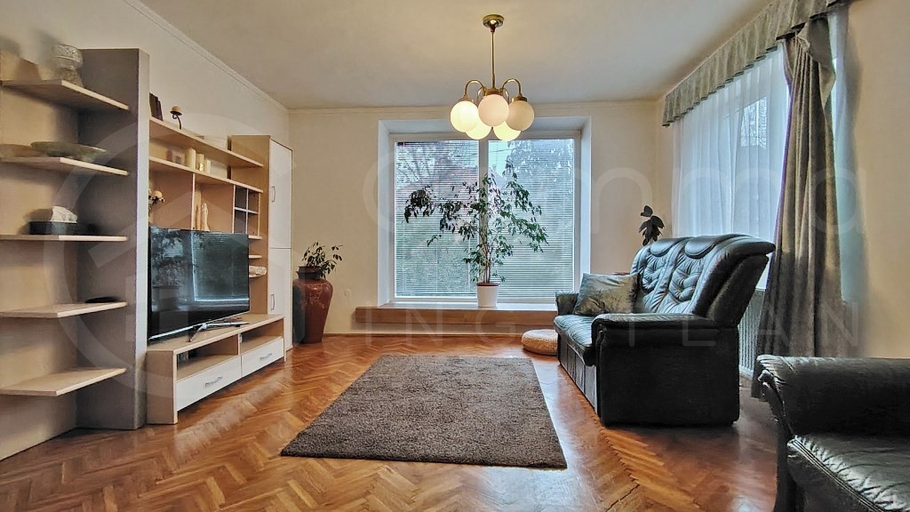 masszív családi ház Miskolctapolca egyik legfrekventáltabb