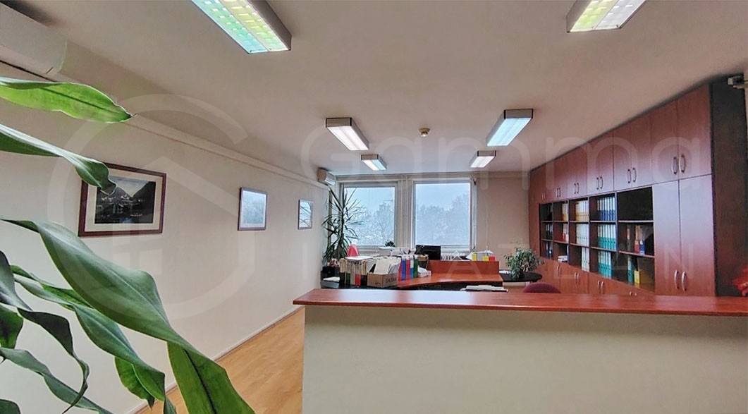 ELADÓ TELJES IRODASZINT MISKOLC BELVÁROSÁBAN – KIVÁLÓ ADOTTSÁGOK