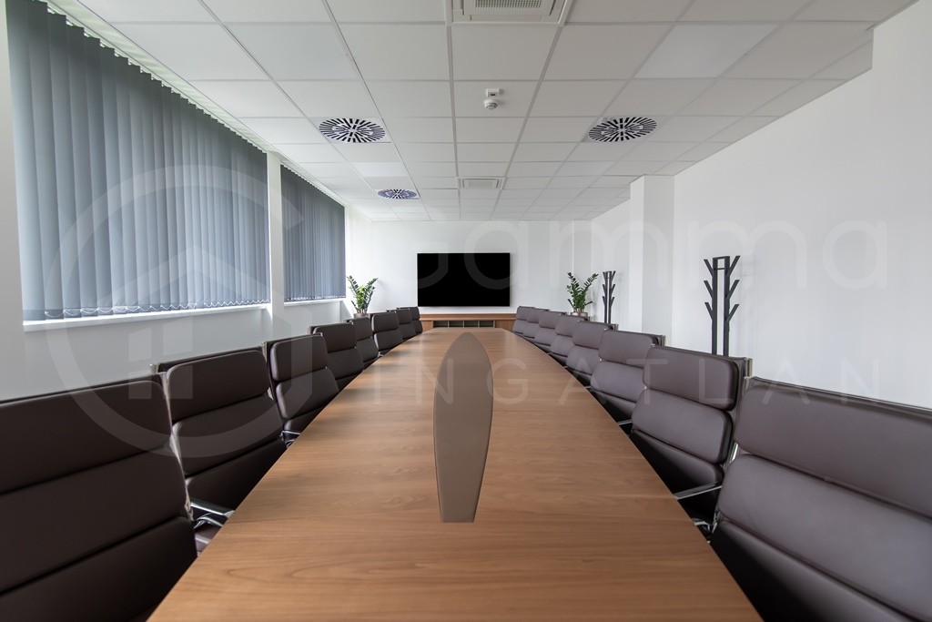 Miskolcon a HELL iroda irodaházban iroda kiadó!!-1091243