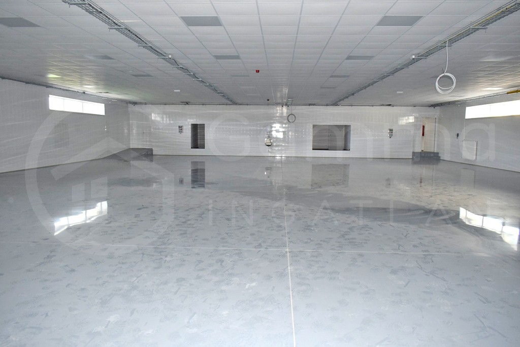 összeszerelésre és gyártásra is egyaránt alkalmas 1500 m2-es üzem eladó!!!-1118440