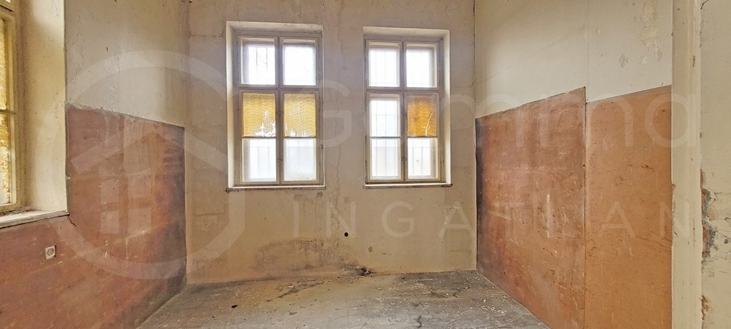 Miskolc-Vasgyár központi részén ipari/kereskedelmi épület eladó!-1373221