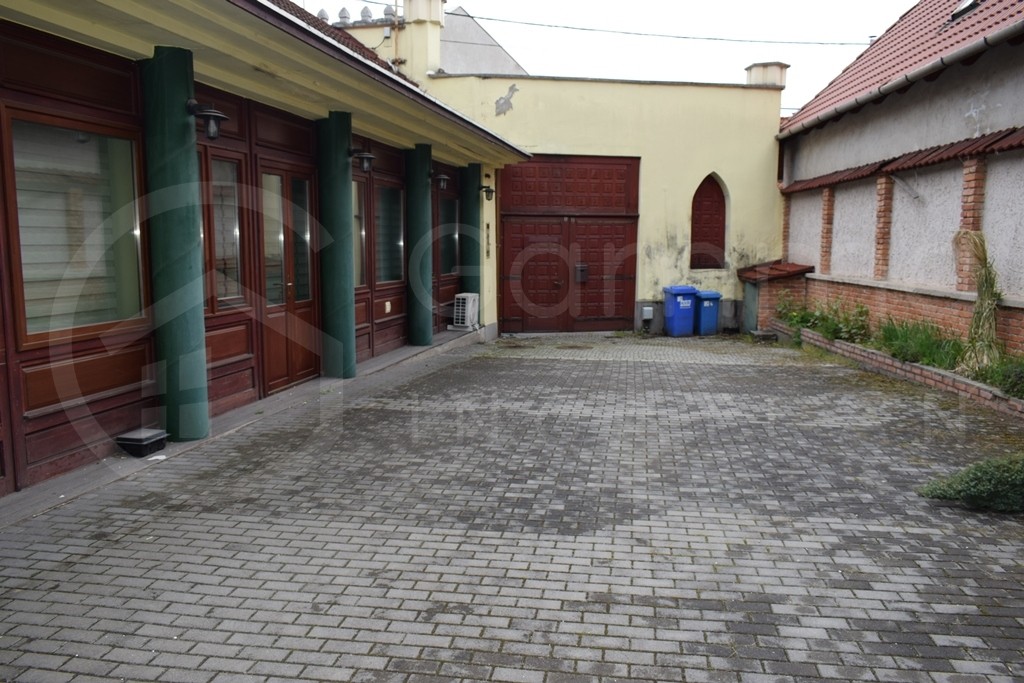 ELADÓ IRODAHÁZ / ÉPÜLETKOMPLEXUM MISKOLC KÖZPONTJÁBAN!-1377736