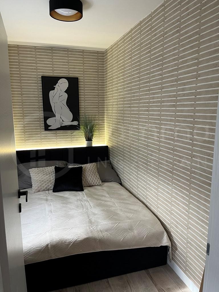 Kulcsrakész Airbnb projekt Miskolc Diósgyőrben – Design lakás teljes felszereléssel!-1438278
