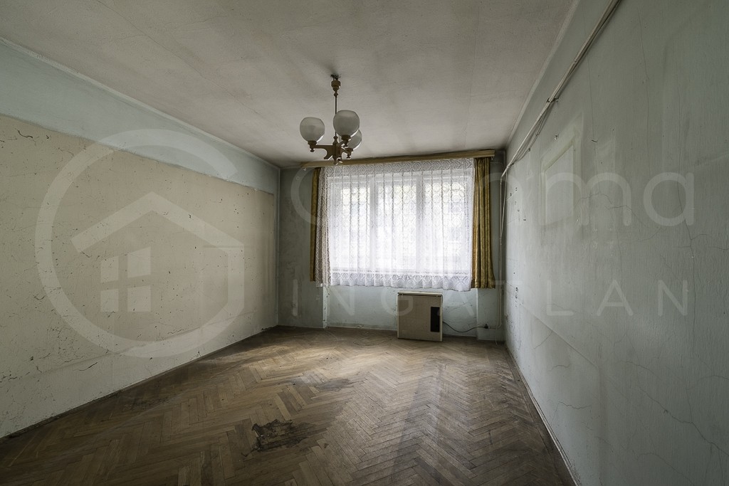 Szent István utcában zárt udvaros társasházban