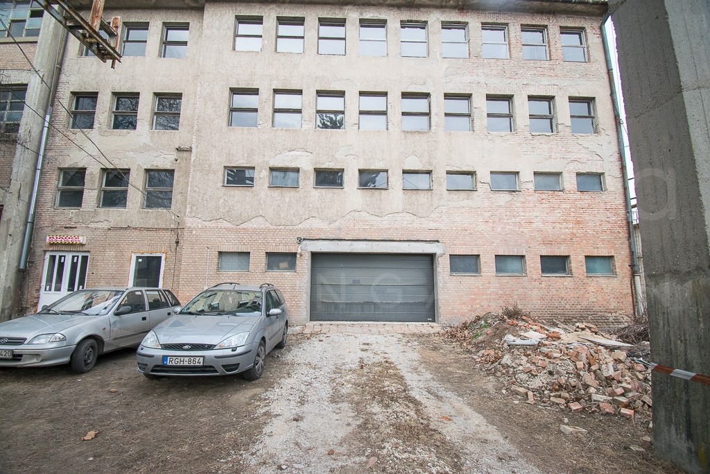 raktár kiadó!-1057117