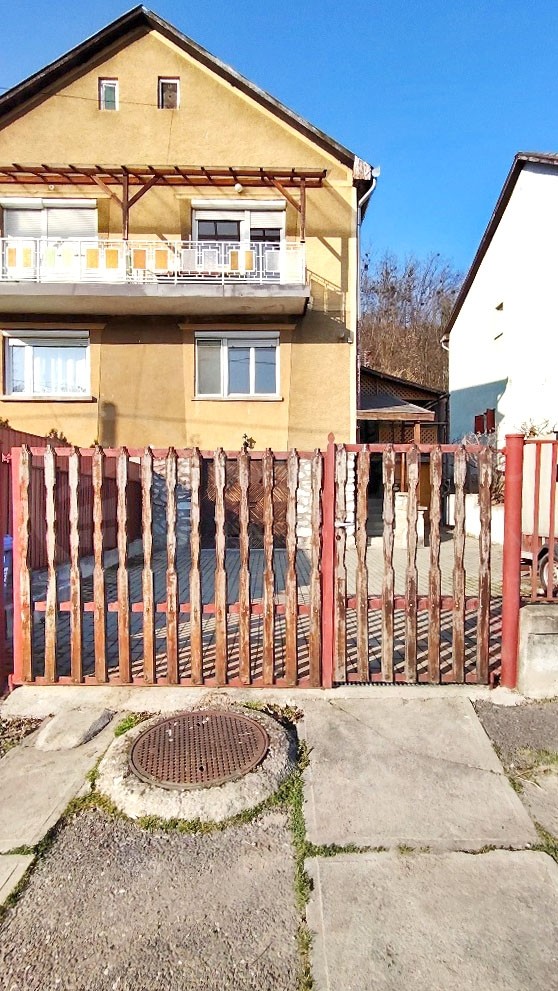 Két generációnak vagy vállalkozásnak is ideális