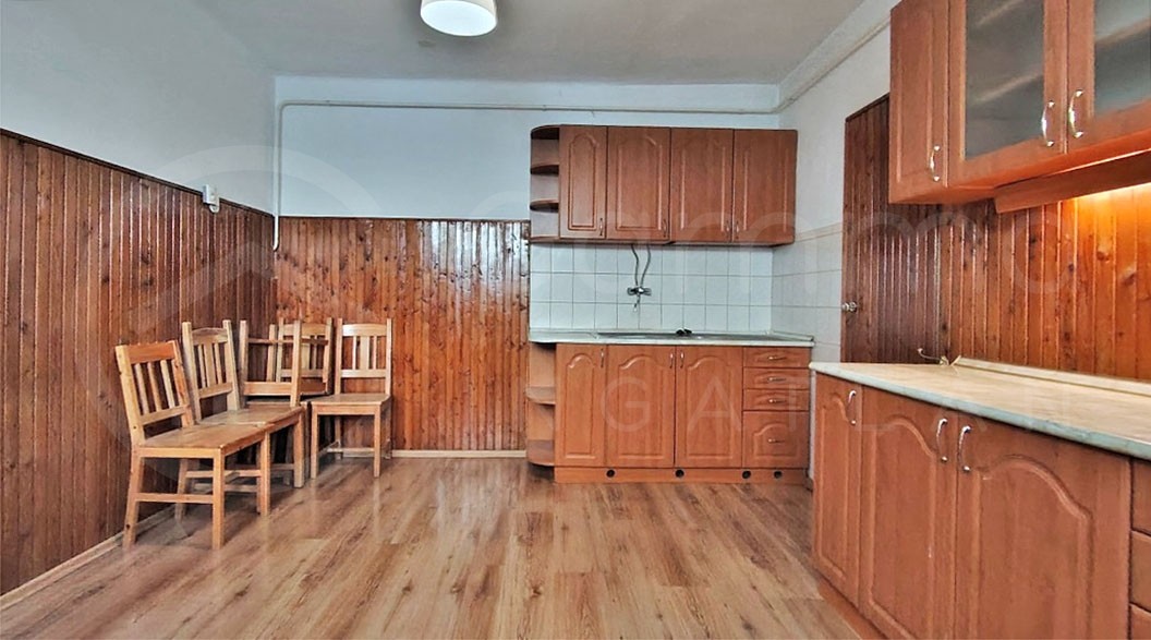 Két generációnak vagy vállalkozásnak is ideális