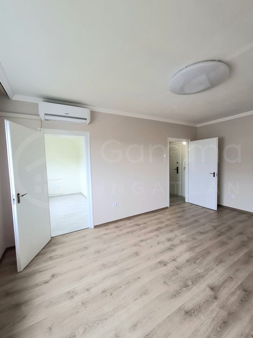 BULGÁRFÖLDÖN  FELUJÍTOTT LAKÁS ELADÓ!-1443347