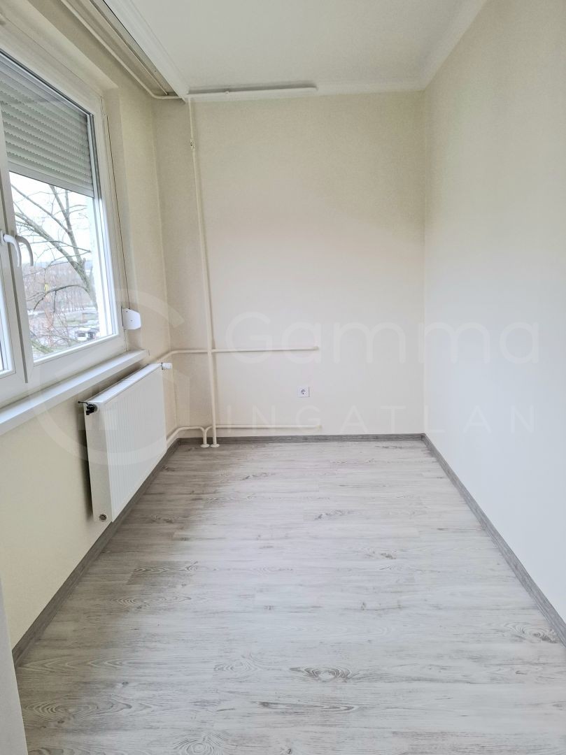 BULGÁRFÖLDÖN  FELUJÍTOTT LAKÁS ELADÓ!-1443344