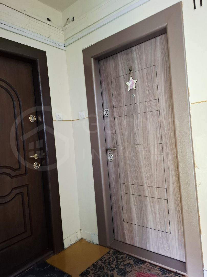 VOLOGDÁN FELÚJÍTOTT LAKÁS ELADÓ!-1447673