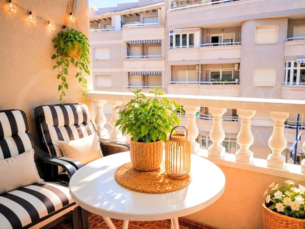 Torrevieja egyik legikonikusabb sugárútján