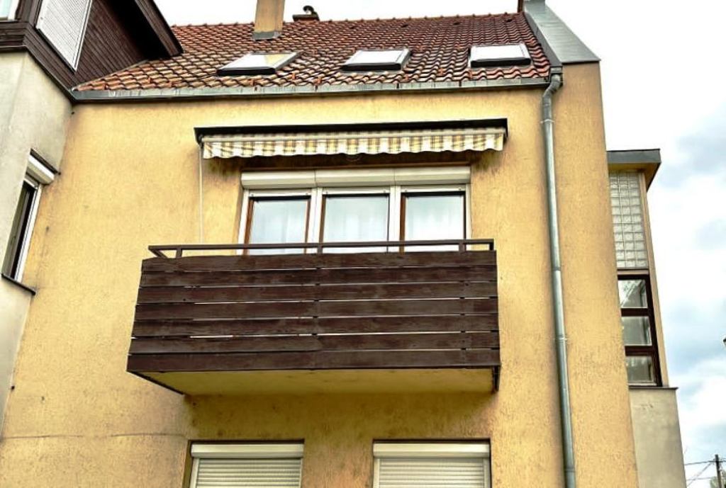 névtelen