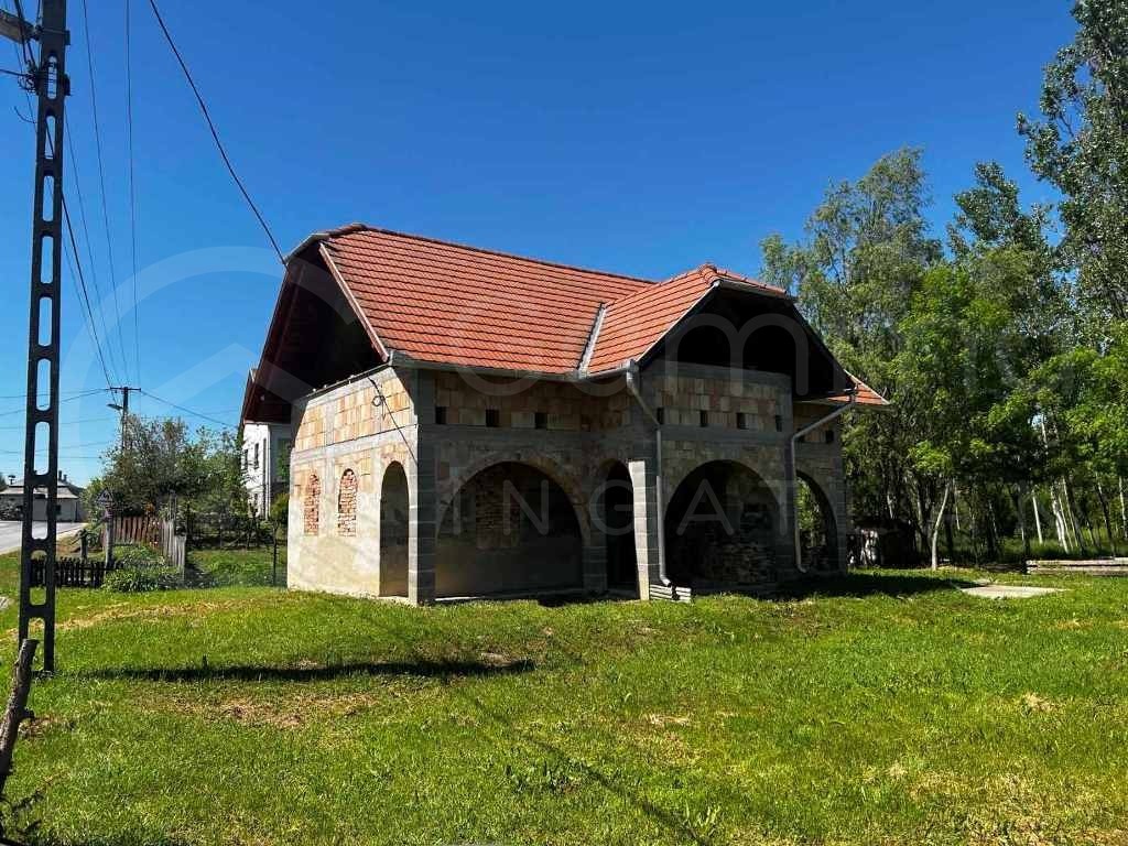 Alsószuhán szerkezetkész családi ház Eladó!-1484060