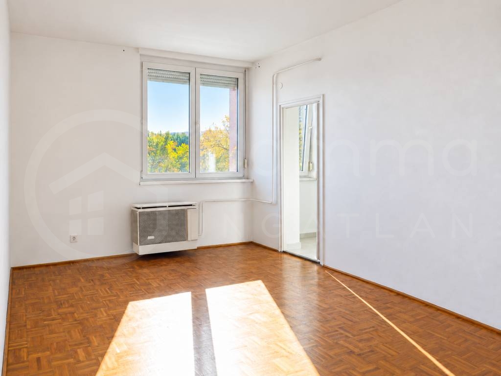 Miskolcon a Bulgárföldön 2. emeleti garzon ELADÓ!-1504364